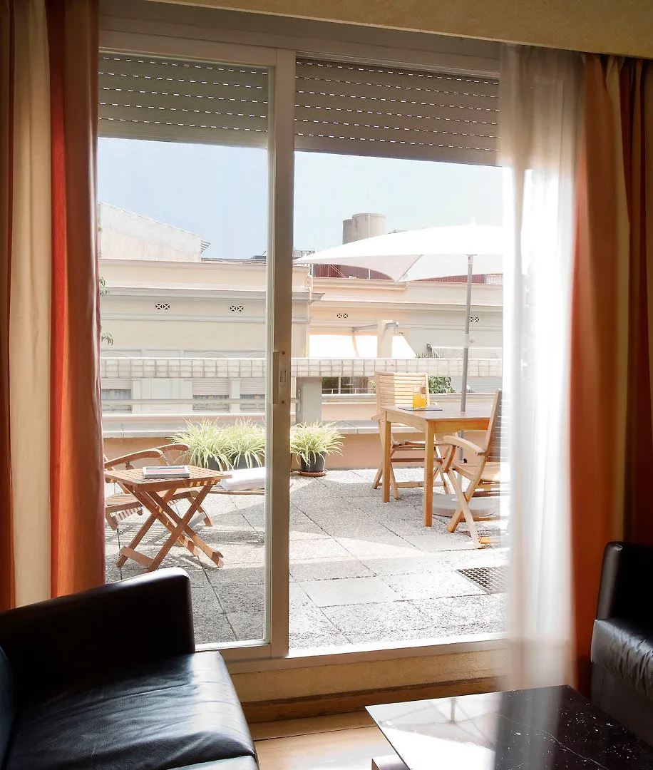 ****  Hotel Derby Barcelona Spain