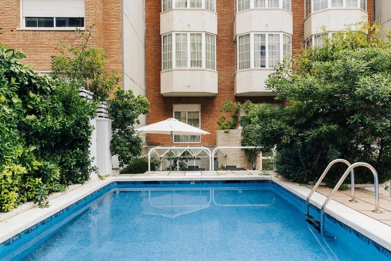 Hotel Derby Barcelona 4*,